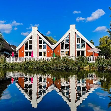 Ferienhaus Mit Wasserterrasse - Mit Sauna Und Kamin - Inklusive Nebenkosten ヴェンディッシュ・リーツ エクステリア 写真