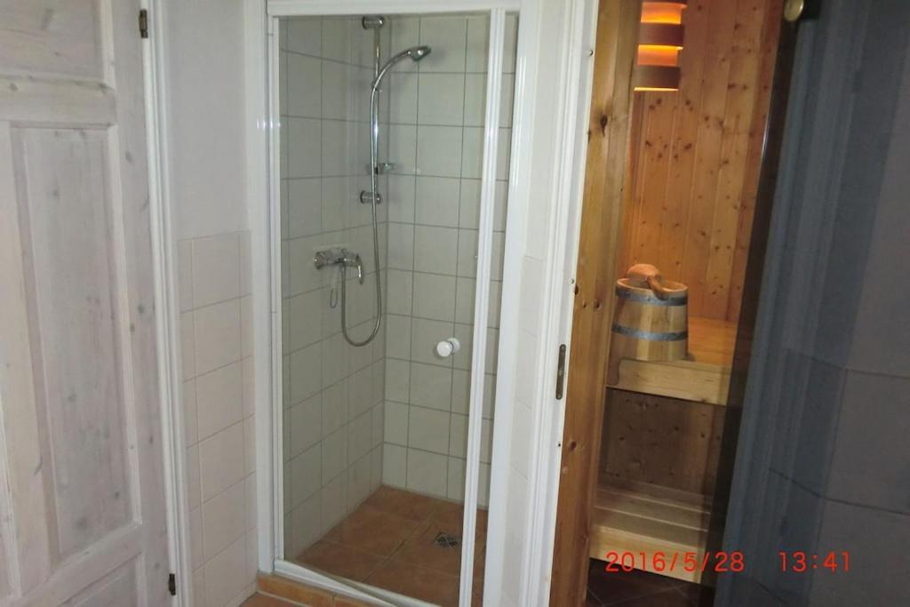 Ferienhaus Mit Wasserterrasse - Mit Sauna Und Kamin - Inklusive Nebenkosten ヴェンディッシュ・リーツ エクステリア 写真